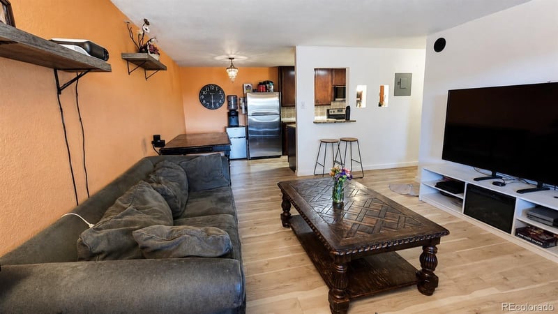 2325 Linden Ct #300, Denver, CO 80222