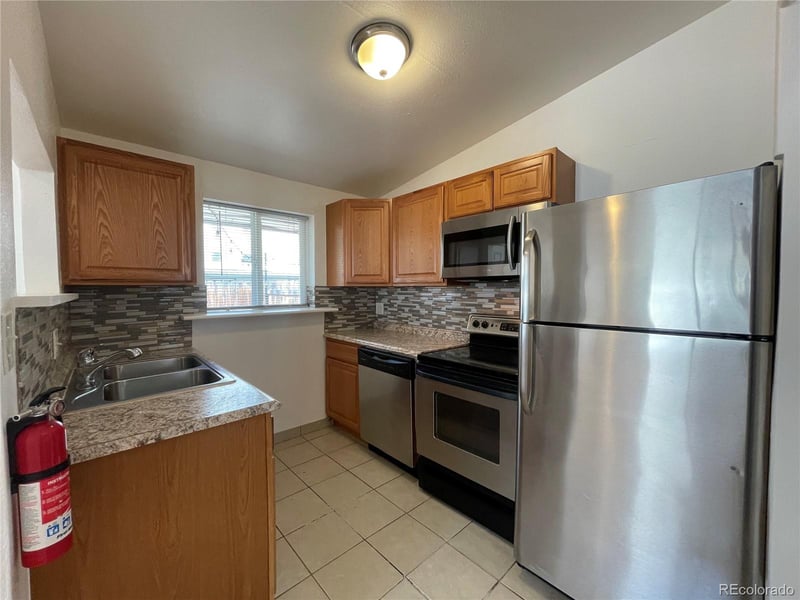 1930 Dallas St, Aurora, CO 80010
