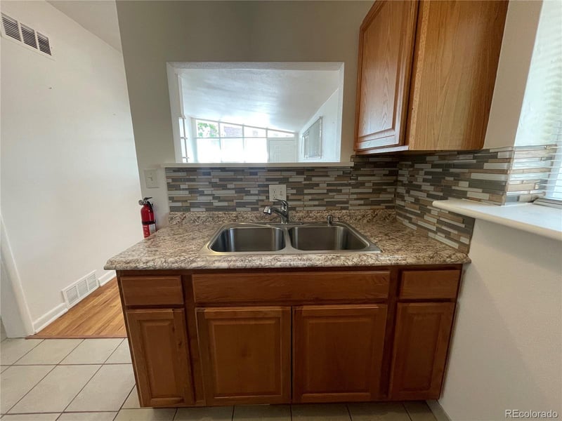 1930 Dallas St, Aurora, CO 80010