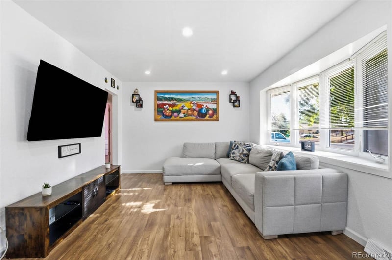 8660 De Soto St, Denver, CO 80229