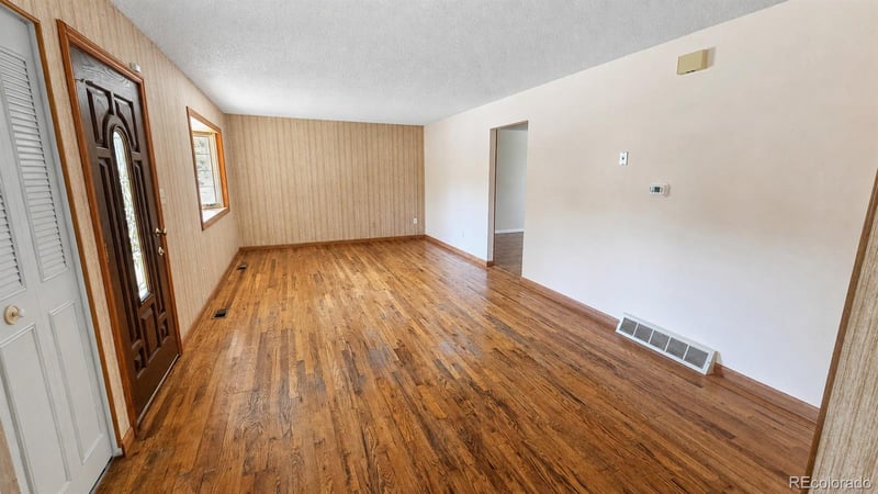818 Cardinal St, Colorado Springs, CO 80911