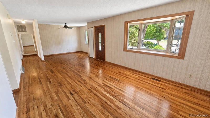 818 Cardinal St, Colorado Springs, CO 80911