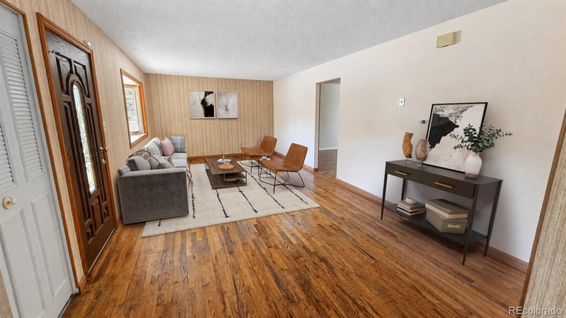 818 Cardinal St, Colorado Springs, CO 80911