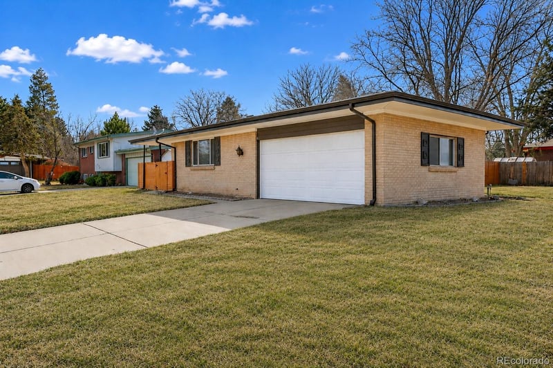 1880 Monaco Pw, Denver, CO 80224