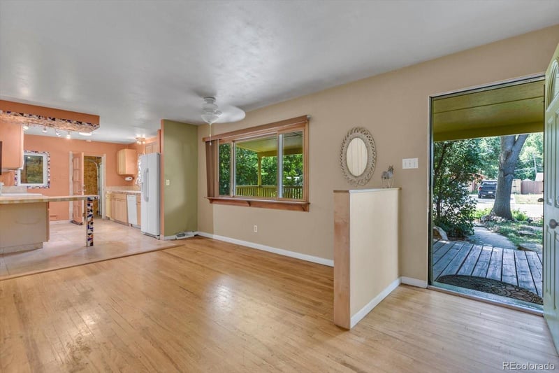 8165 W 19th Ave, Lakewood, CO 80214