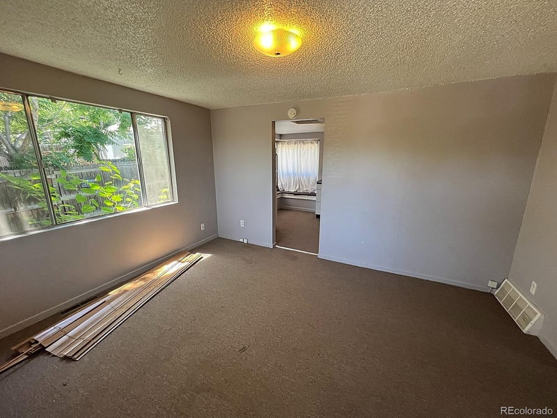 4959 Beach Ct, Denver, CO 80221