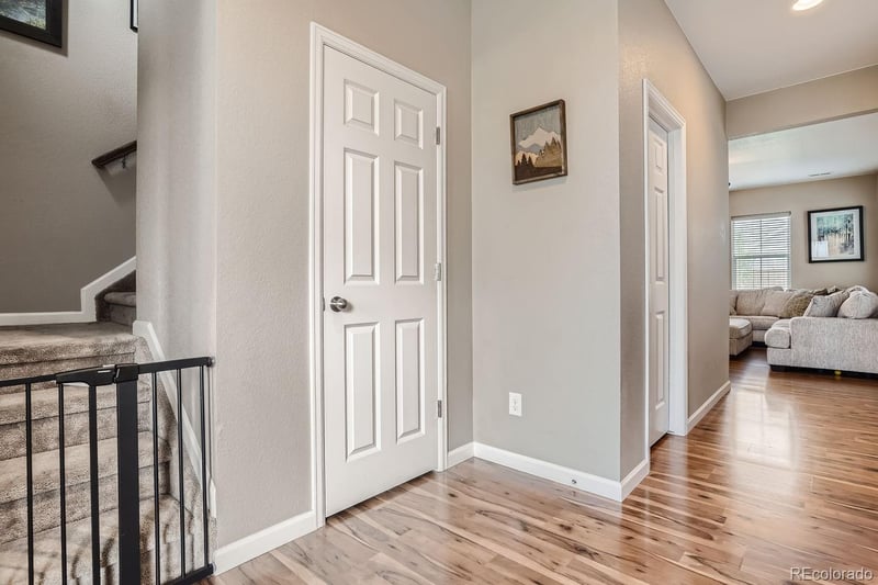 806 White Crow St, Aurora, CO 80018