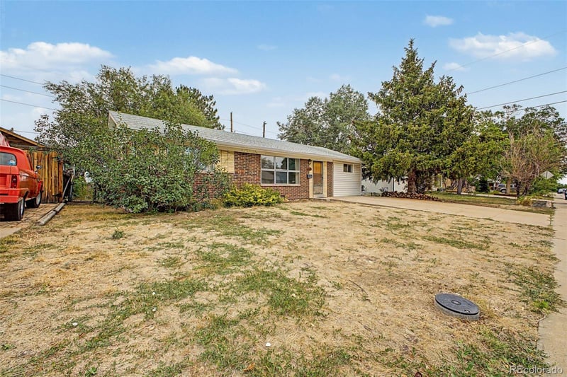9921 54th Ave, Arvada, CO 80002