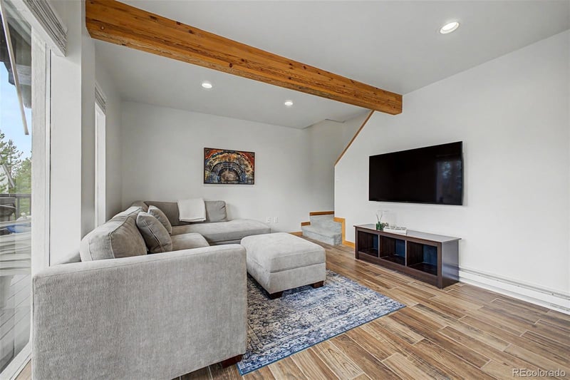 821 Ferret Ln, Fraser, CO 80442