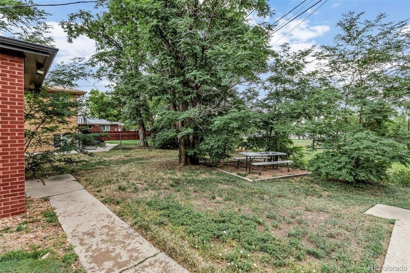 8726 54th Pl, Arvada, CO 80002