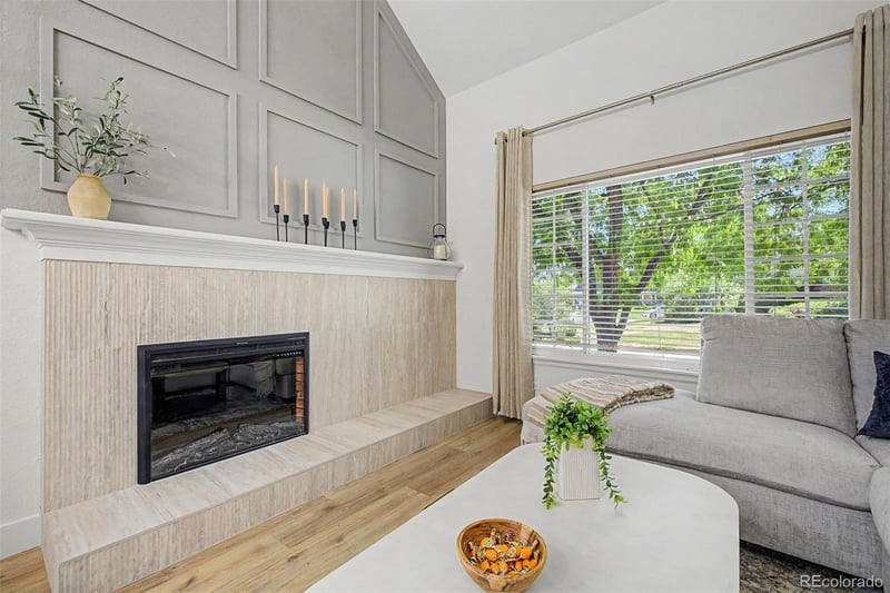 6423 Long Cir, Englewood, CO 80112