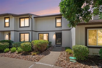 16036 E Ithaca Pl #B, Aurora, CO 80013