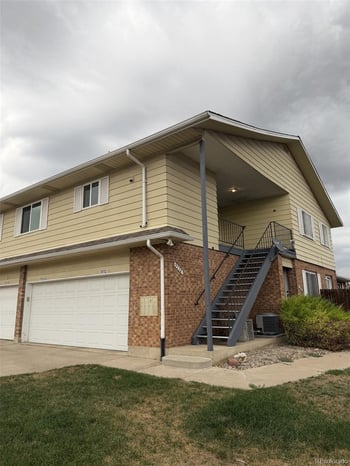 9778 Appletree Pl, Denver, CO 80260
