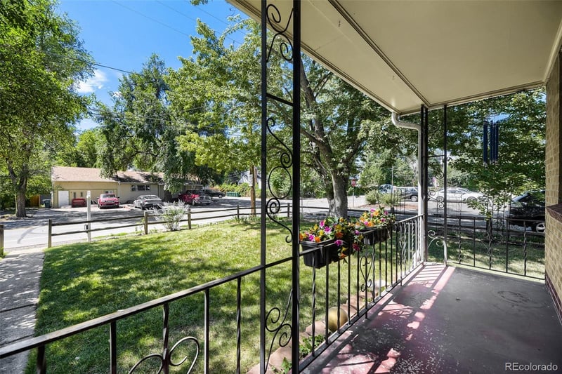 8085 W 10th Ave, Lakewood, CO 80214