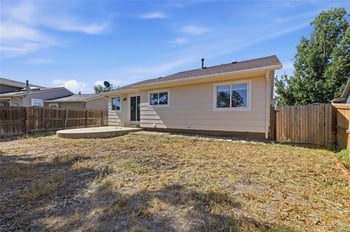 18857 E Montana Dr, Aurora, CO 80017
