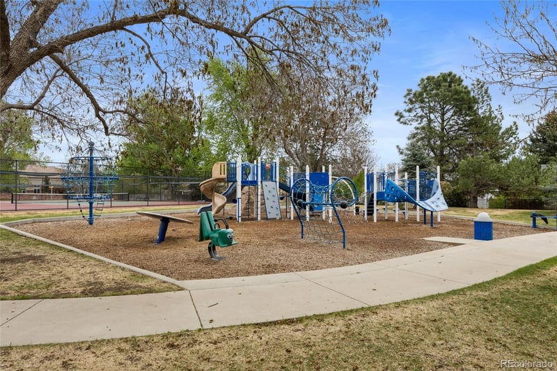 11657 E Berry Dr, Englewood, CO 80111