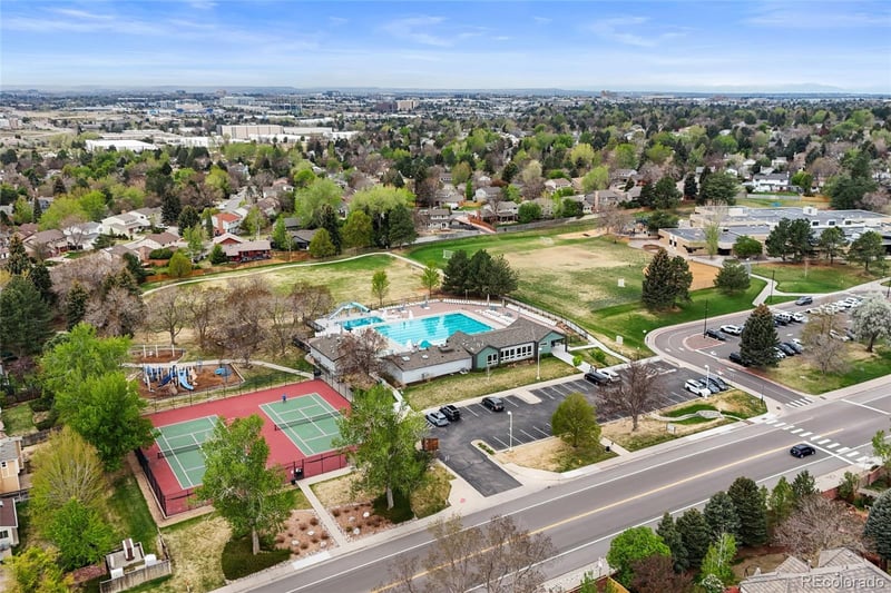 11657 E Berry Dr, Englewood, CO 80111