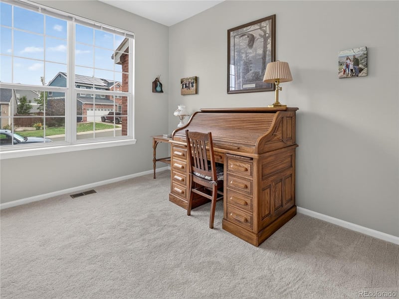 9751 Golden Eagle Ave, Littleton, CO 80129