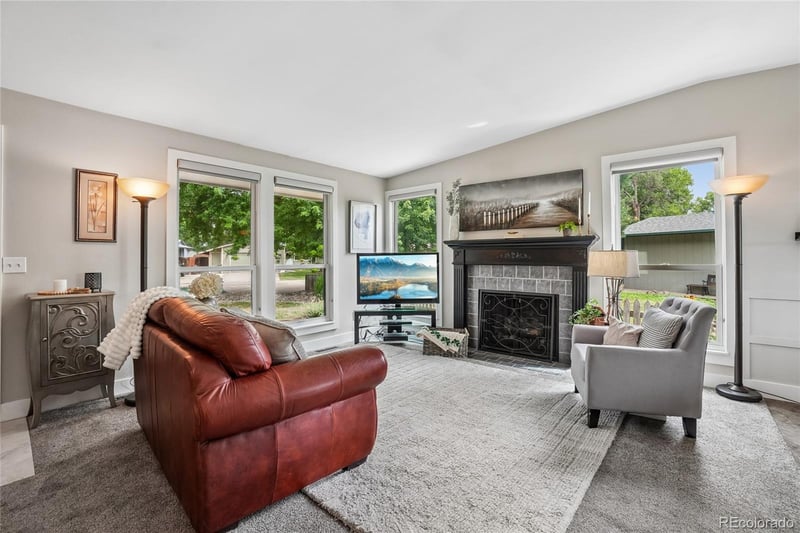 7756 Niaku Dr, Niwot, CO 80503