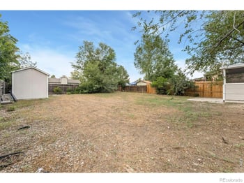 2433 Sunset Dr, Longmont, CO 80501