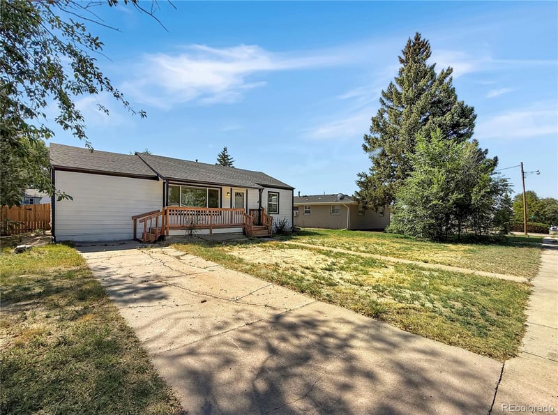 561 J Ave, Limon, CO 80828