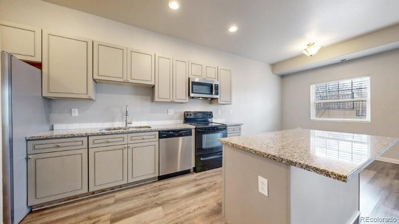 2671 Sable Blvd, Aurora, CO 80011
