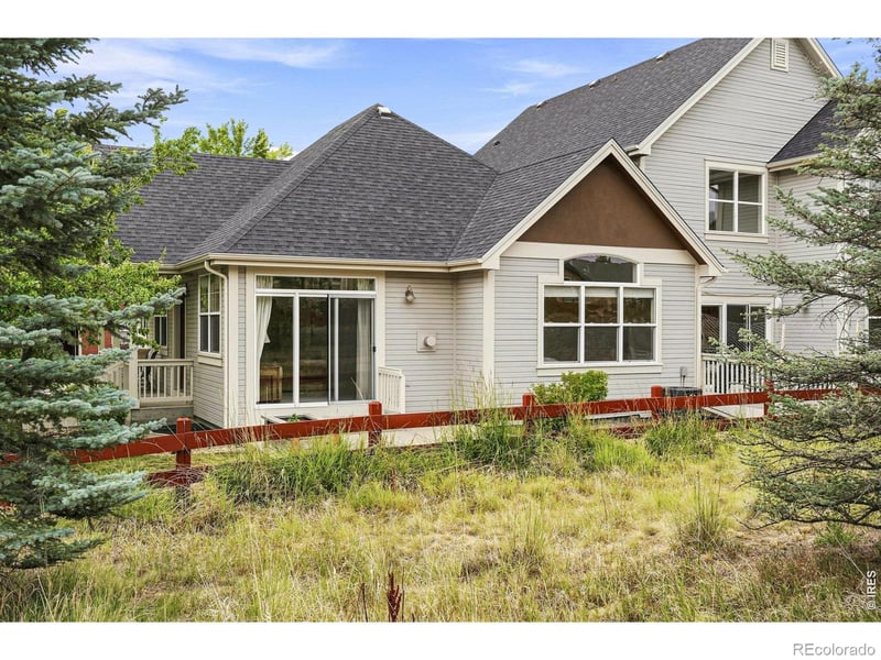 569 Wild Ridge Ln, Lafayette, CO 80026