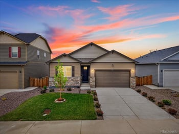 2301 Mountain Sky Dr, Fort Lupton, CO 80621