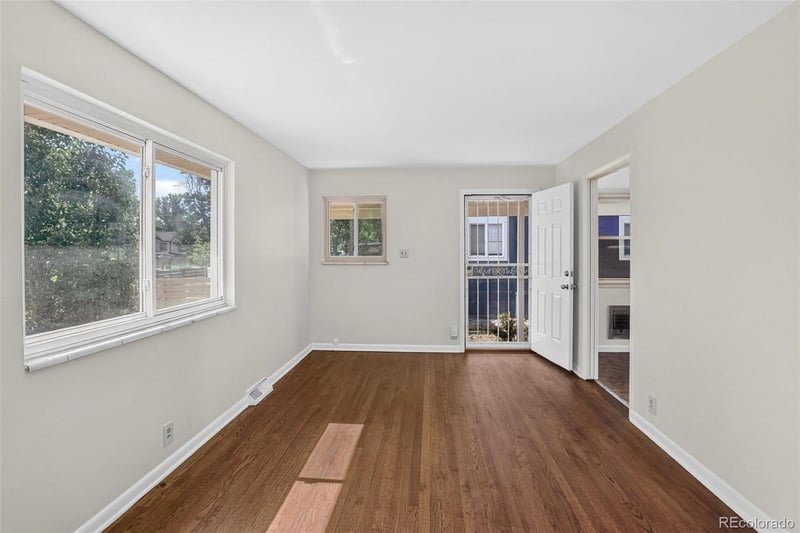 805 Kingston St, Aurora, CO 80010