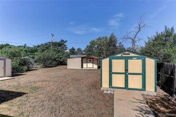 805 Kingston St, Aurora, CO 80010