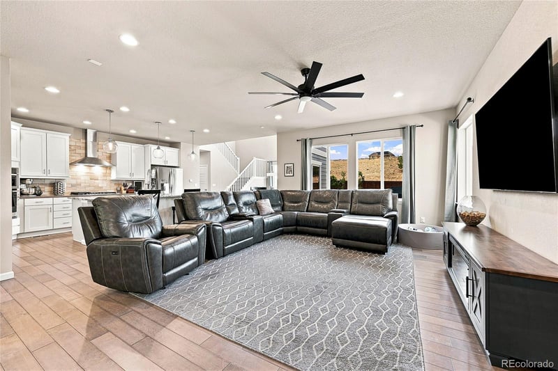 18489 84th Pl, Arvada, CO 80007