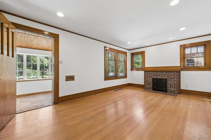 2277 Ivanhoe St, Denver, CO 80207