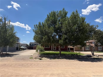 701 S Mckinley Ave, Fort Lupton, CO 80621