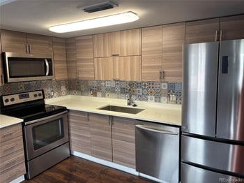 9995 E Harvard Ave #282, Denver, CO 80231