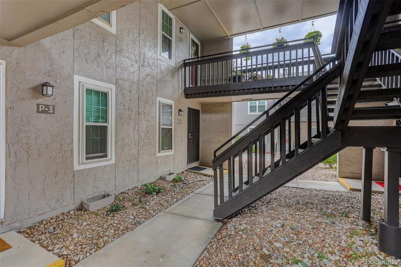 7110 Gaylord St #P8, Centennial, CO 80122