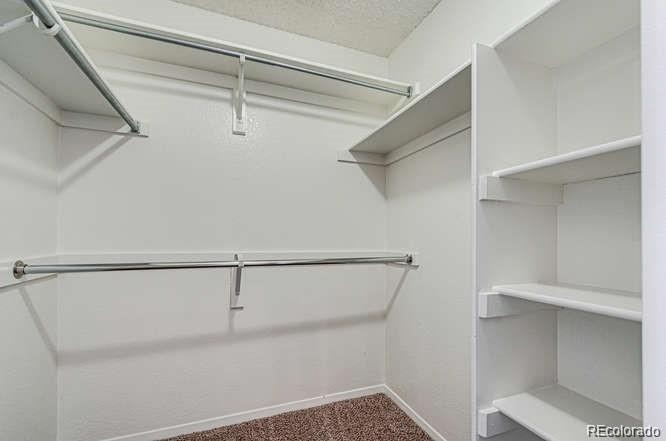 6001 S Yosemite St #H302, Greenwood Village, CO 80111