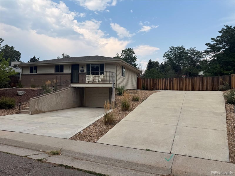 6090 Sterne Pw, Littleton, CO 80120