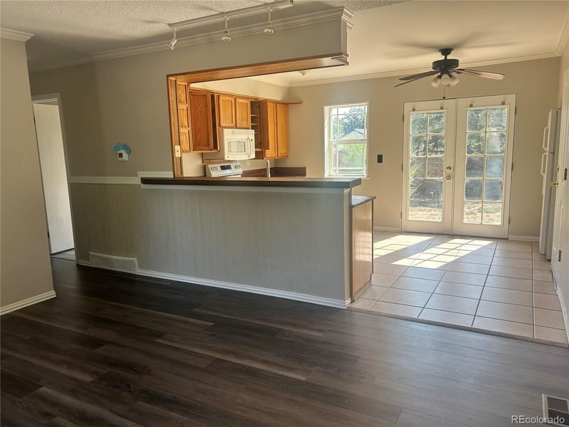 1017 S Moline, Aurora, CO 80012