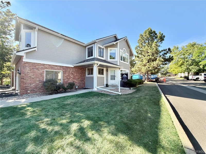 7600 Monaco Way, Englewood, CO 80112