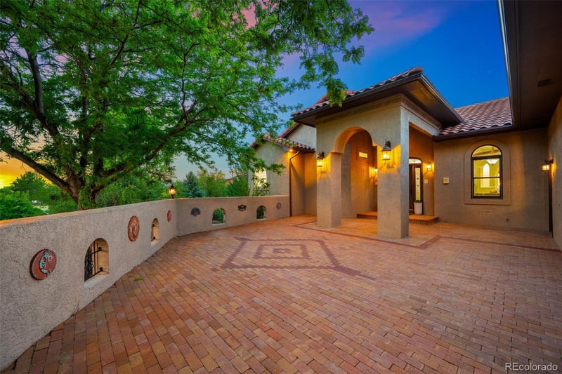 995 Linden Pl, Pueblo West, CO 81007