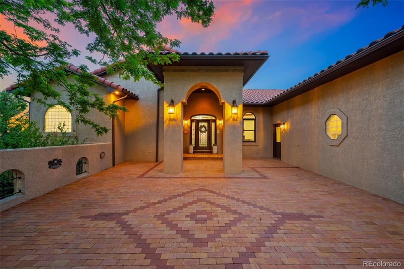 995 Linden Pl, Pueblo West, CO 81007