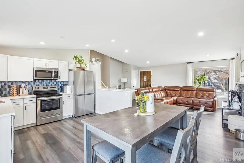 19003 Oxford Dr, Aurora, CO 80013