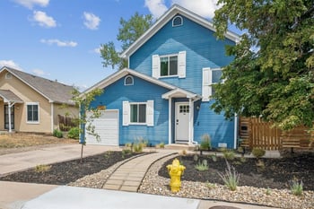 17495 E Chenango Dr, Aurora, CO 80015
