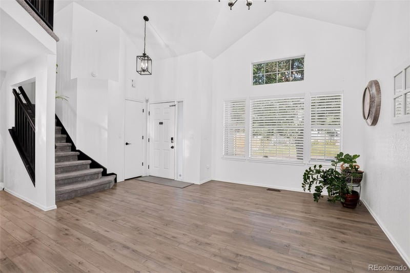 10026 Westside Cir, Littleton, CO 80125