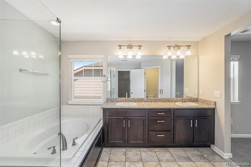 5966 Kellerman Ct, Aurora, CO 80016