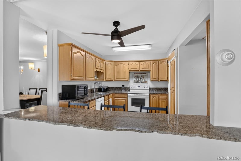 9180 Center Ave #6B, Denver, CO 80247
