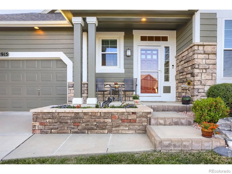 12915 77th Dr, Arvada, CO 80005