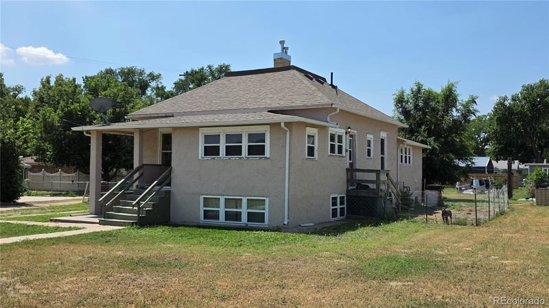 515 Pine St, Julesburg, CO 80737