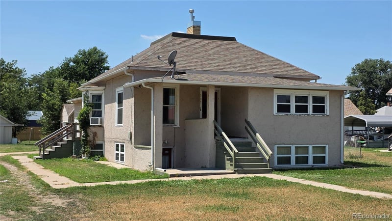 515 Pine St, Julesburg, CO 80737
