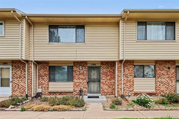 1194 S Troy St, Aurora, CO 80012
